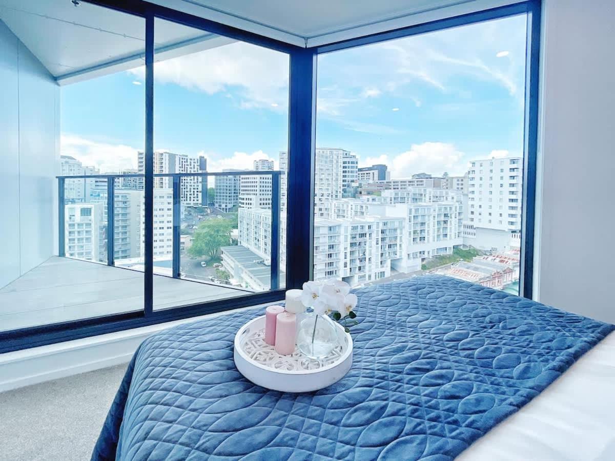 Designed Parkside Penthouse 2beds & 2baths - Pool Gym *