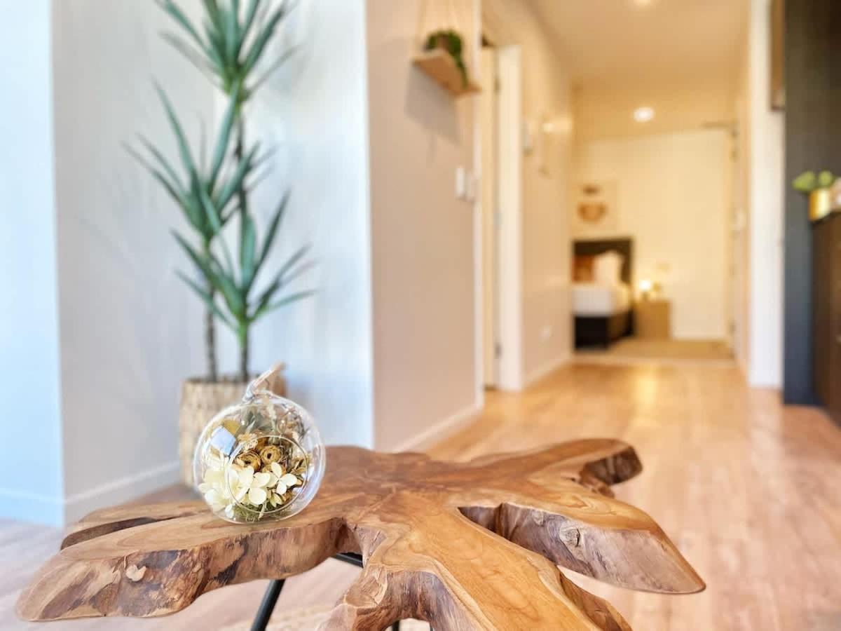 Parkside Air-con On Queen St - Pool & Gym Apartment