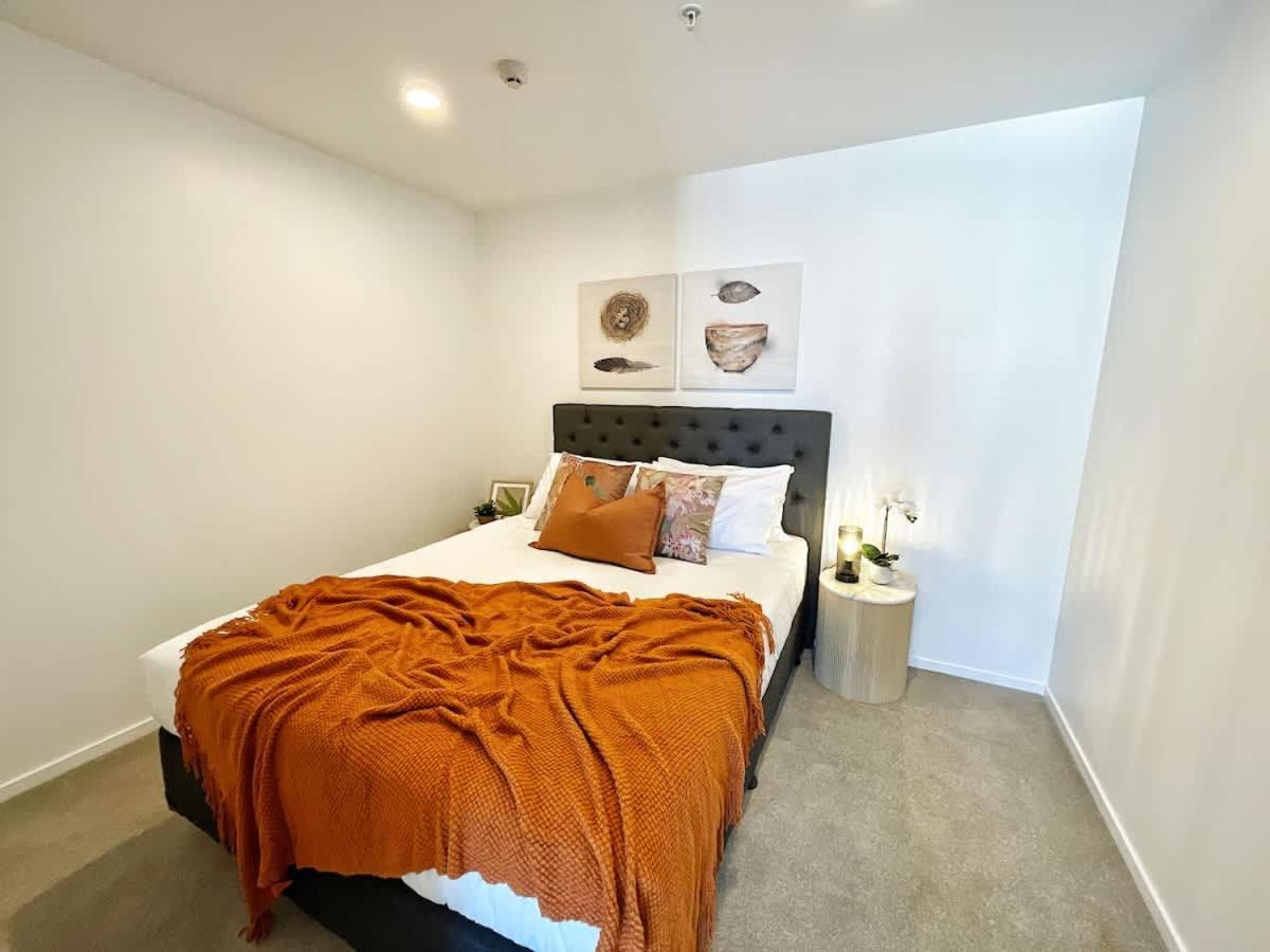 Parkside Air-con On Queen St - Pool & Gym Apartment