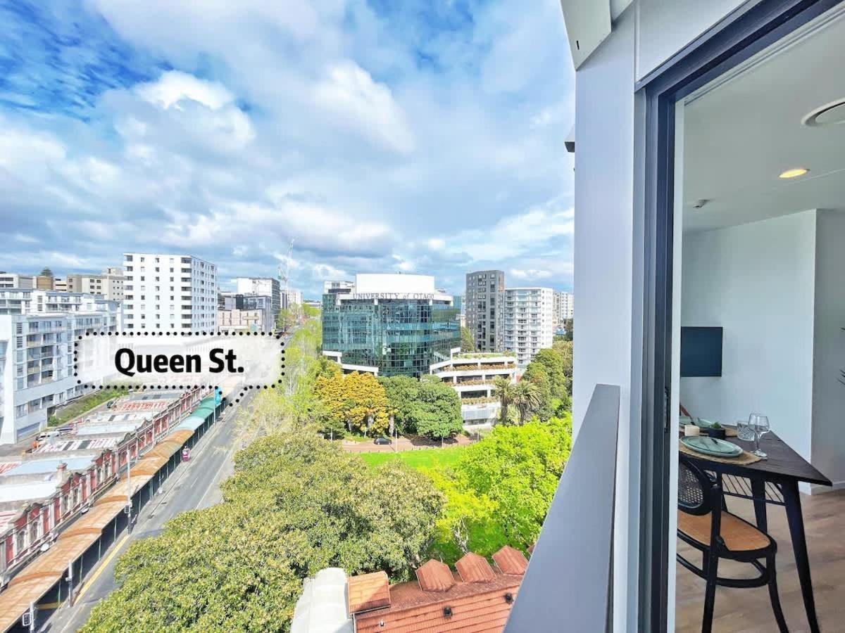 Parkside Air-con On Queen St - Pool & Gym Apartment *