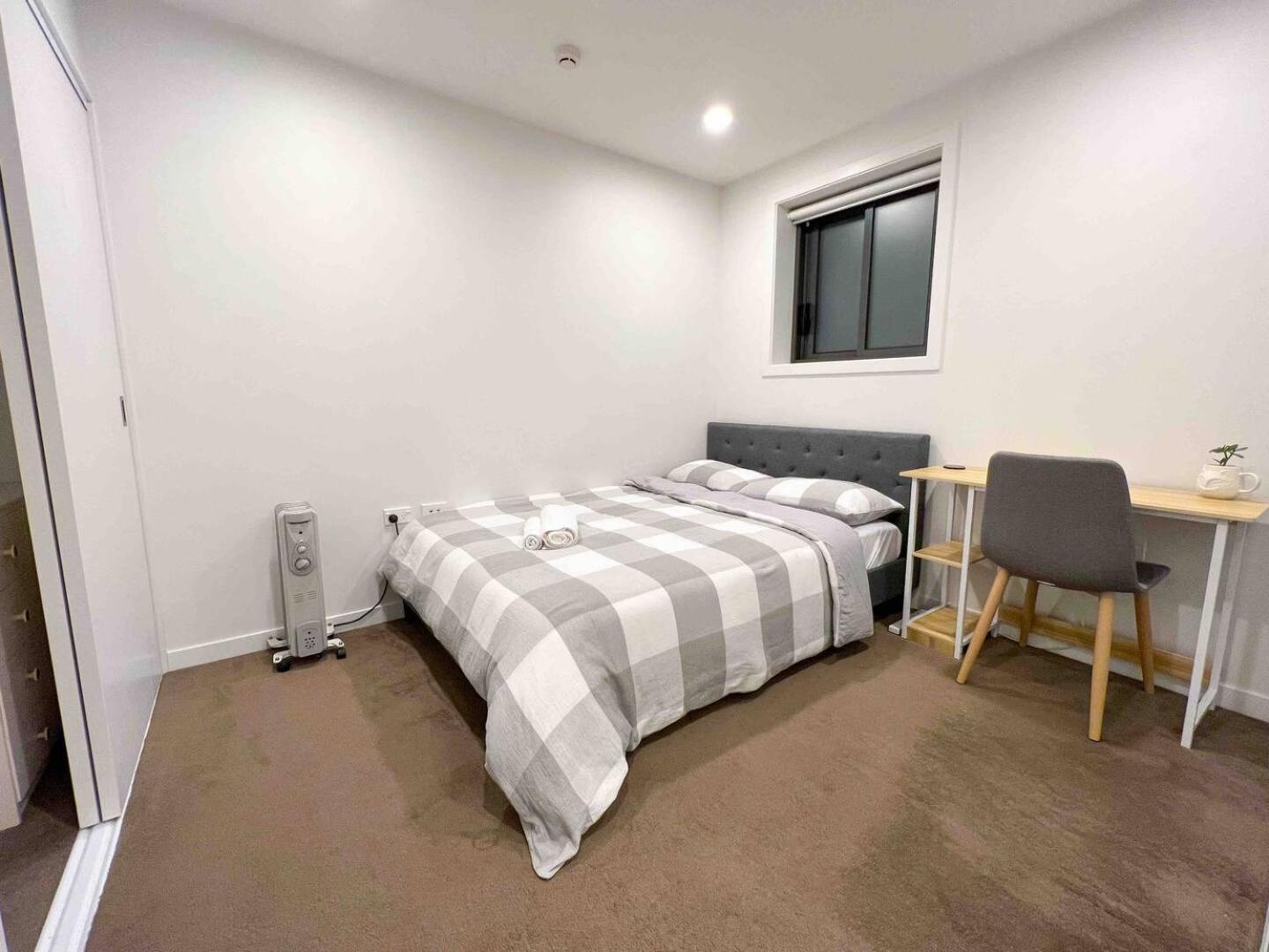 2 Bedroom High Class Perfectly Located *