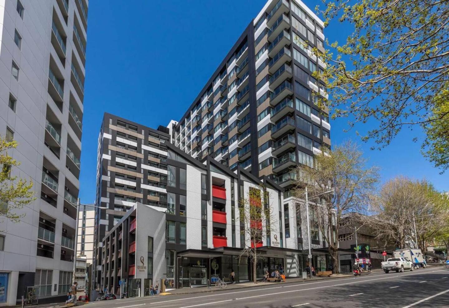 2 Bedroom High Class Perfectly Located Apartment