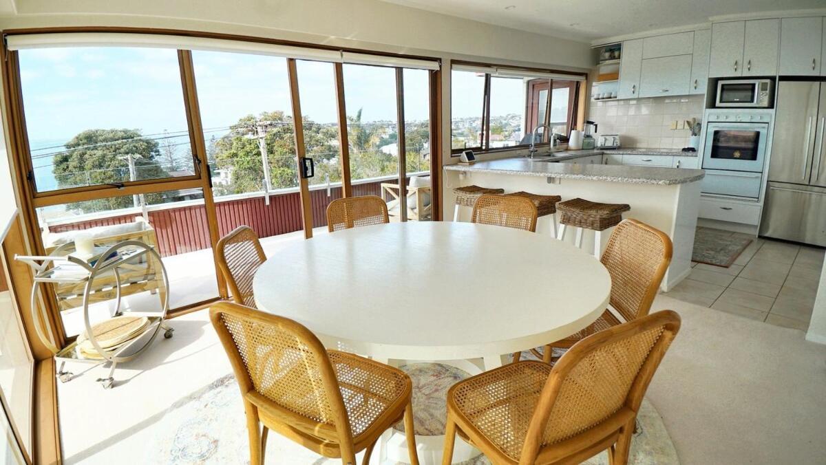 Holiday home Views & Short Walk To