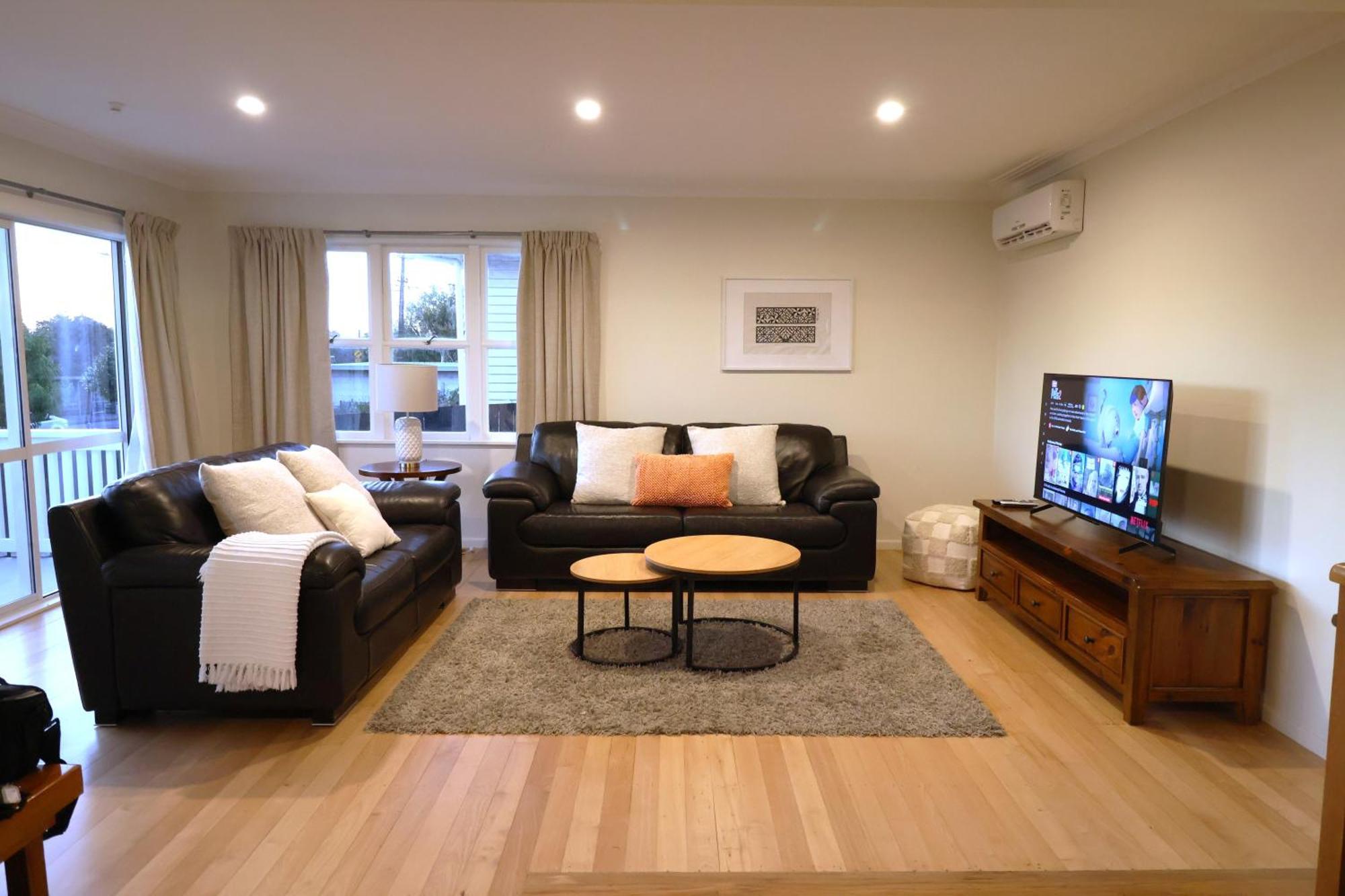 Cozy Family 10min To Airport And Pet Friendly *