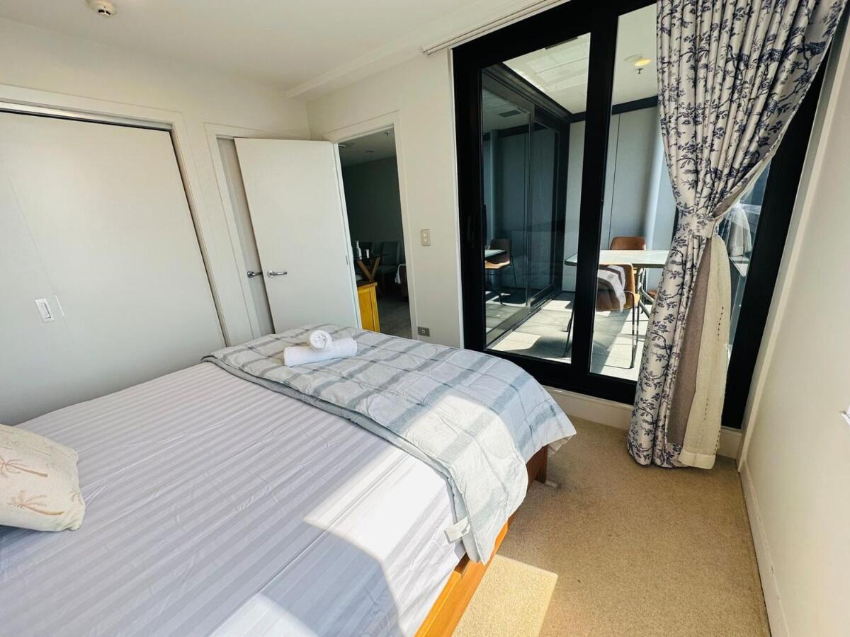 Apartment Spacious Magnificent Sea Views Front Of Sky Tower