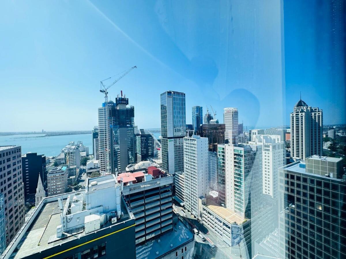 Apartment Spacious Magnificent Sea Views Front Of Sky Tower