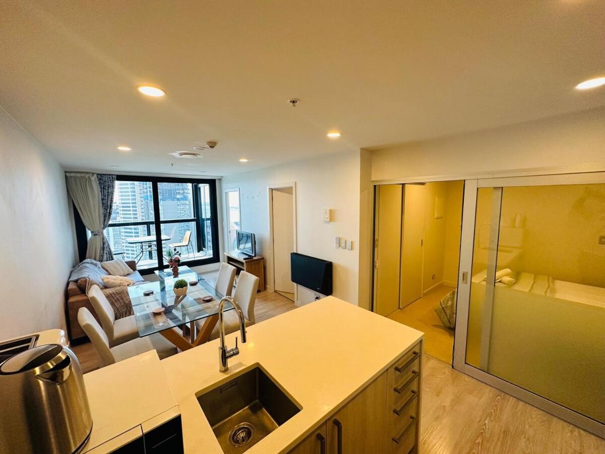 Spacious Magnificent Sea Views Front Of Sky Tower *