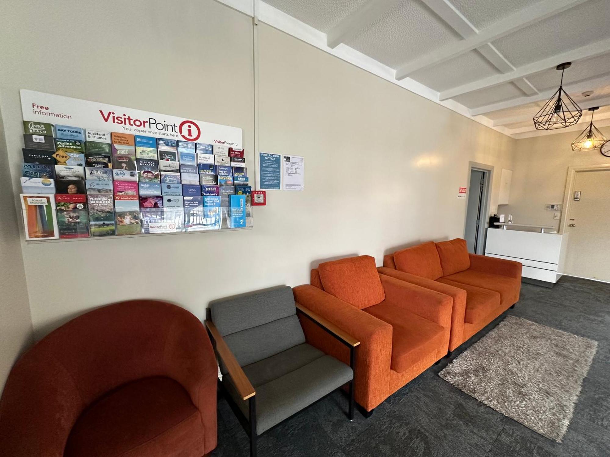 Guest house Airport Westney