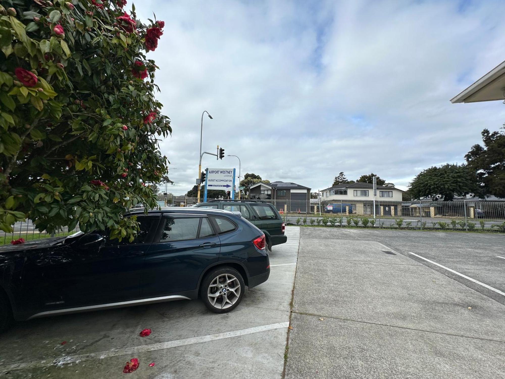 Airport Westney Auckland