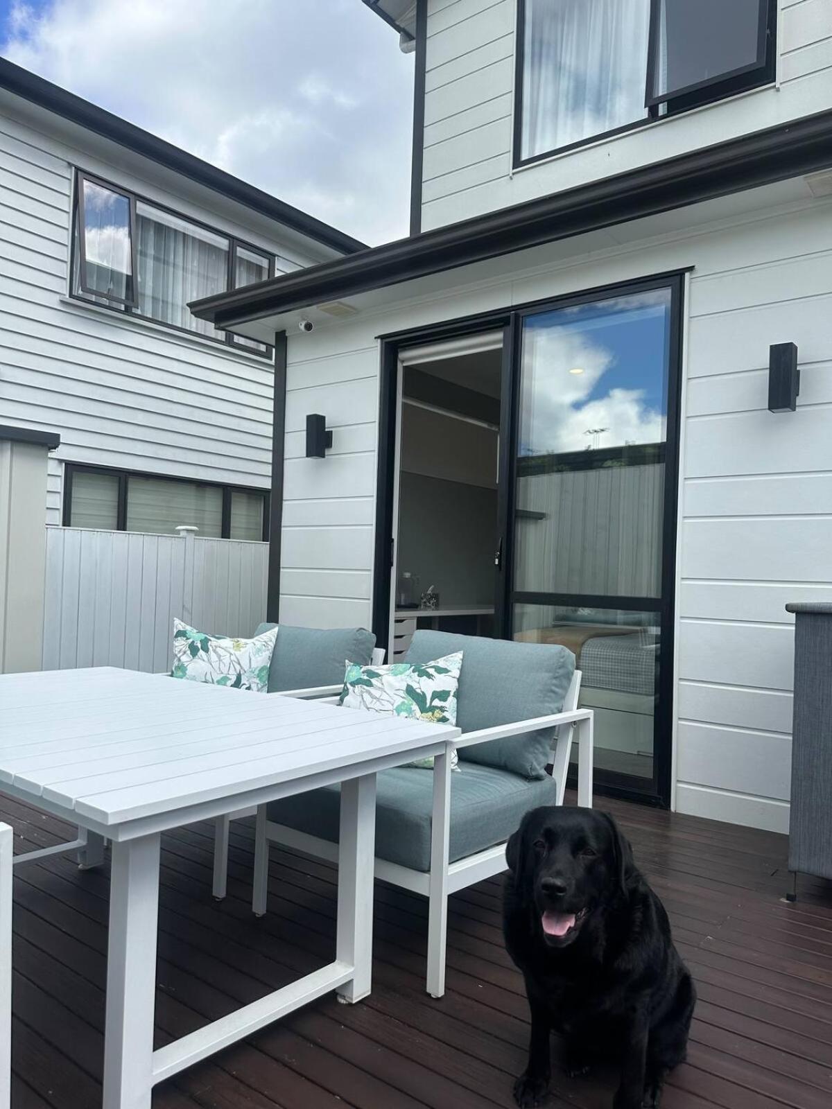 Private With Ensuite * Auckland