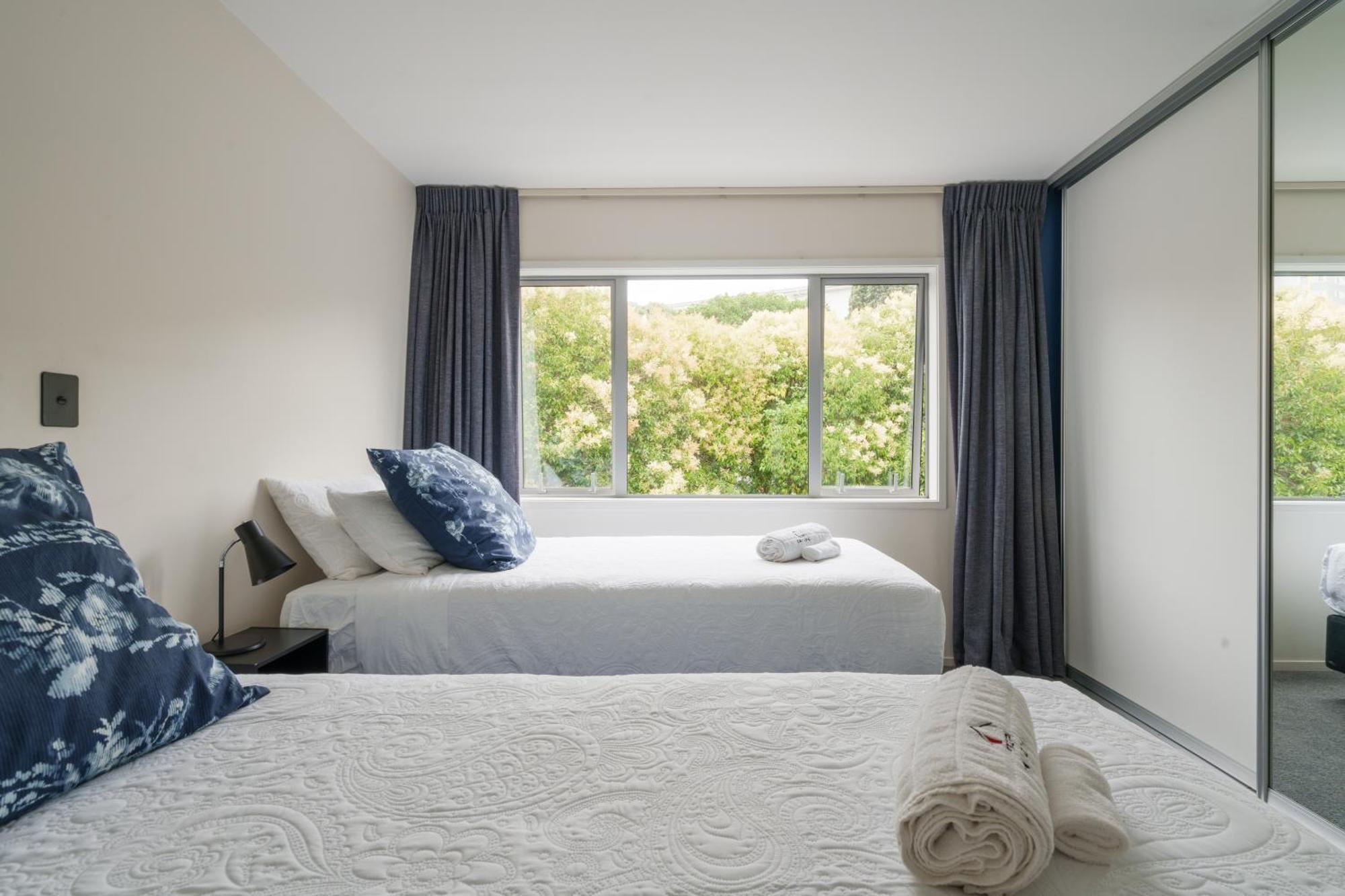 Apartment Escape Modern With Pool Auckland