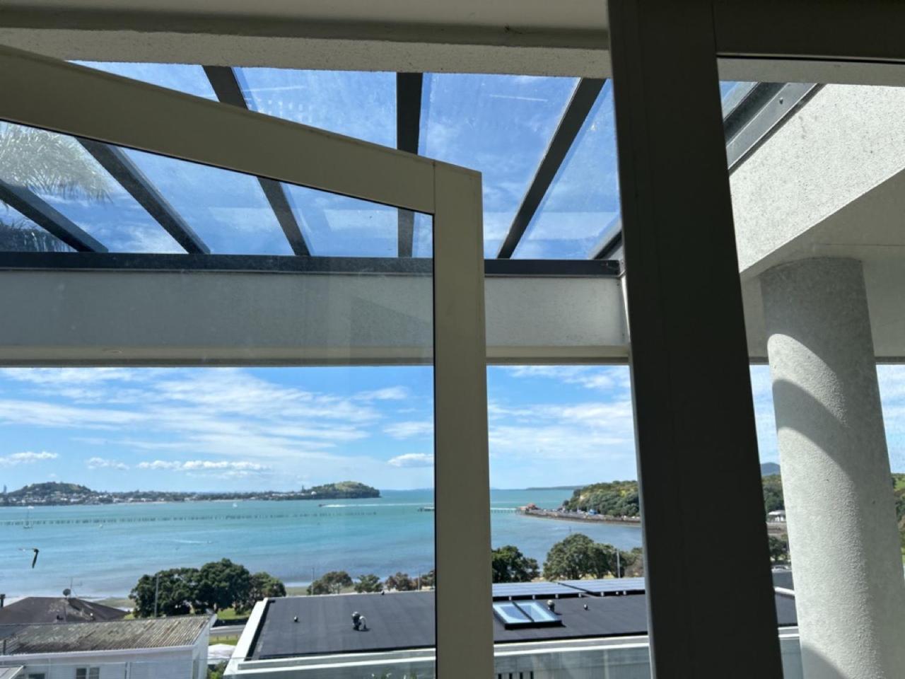 Orakei Grandeur Mansion With Sea Views & Pool Villa *