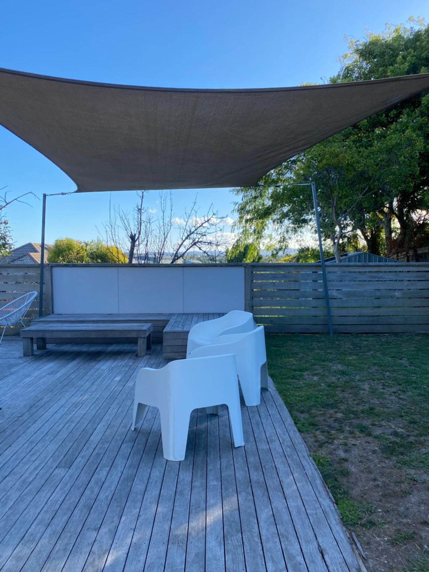 Genuine Value Sunny Quality Townhouse In Trendy City Fringe Location Near The Zoo *