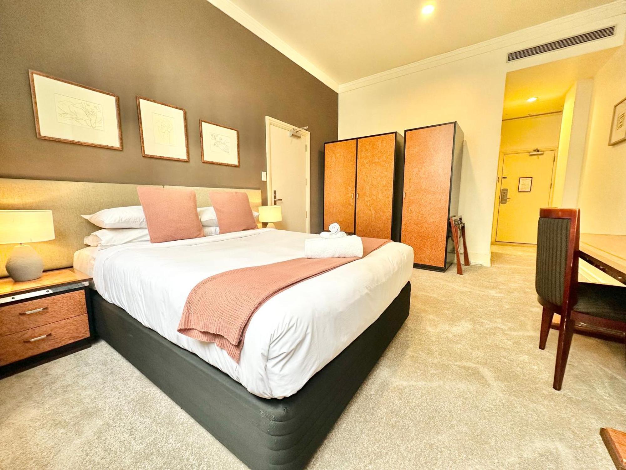 Perfect Pad In Heritage Complex Apartment Auckland