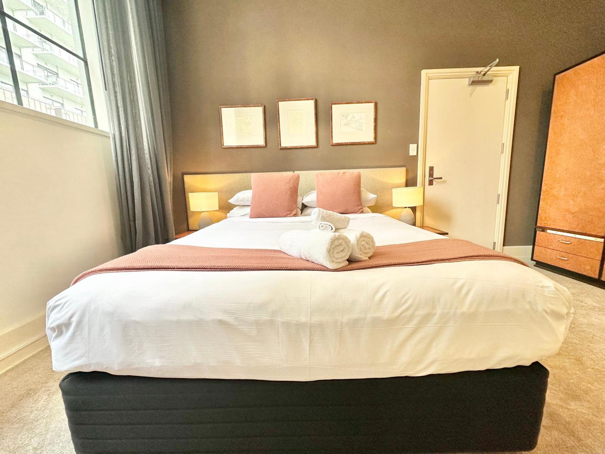 Perfect Pad In Heritage Complex Apartment Auckland