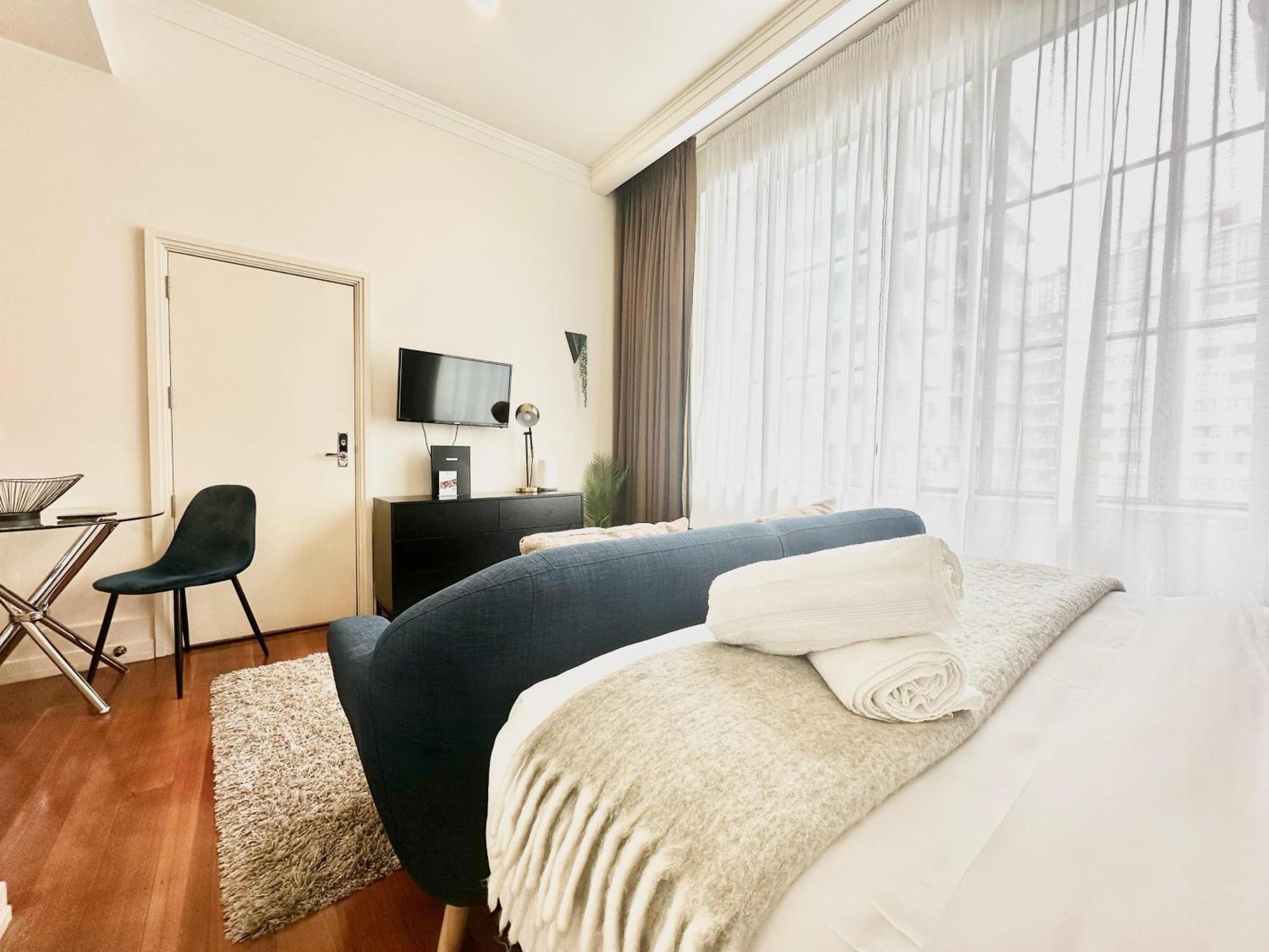 Apartment Comfort Getaway With Pool And Gym