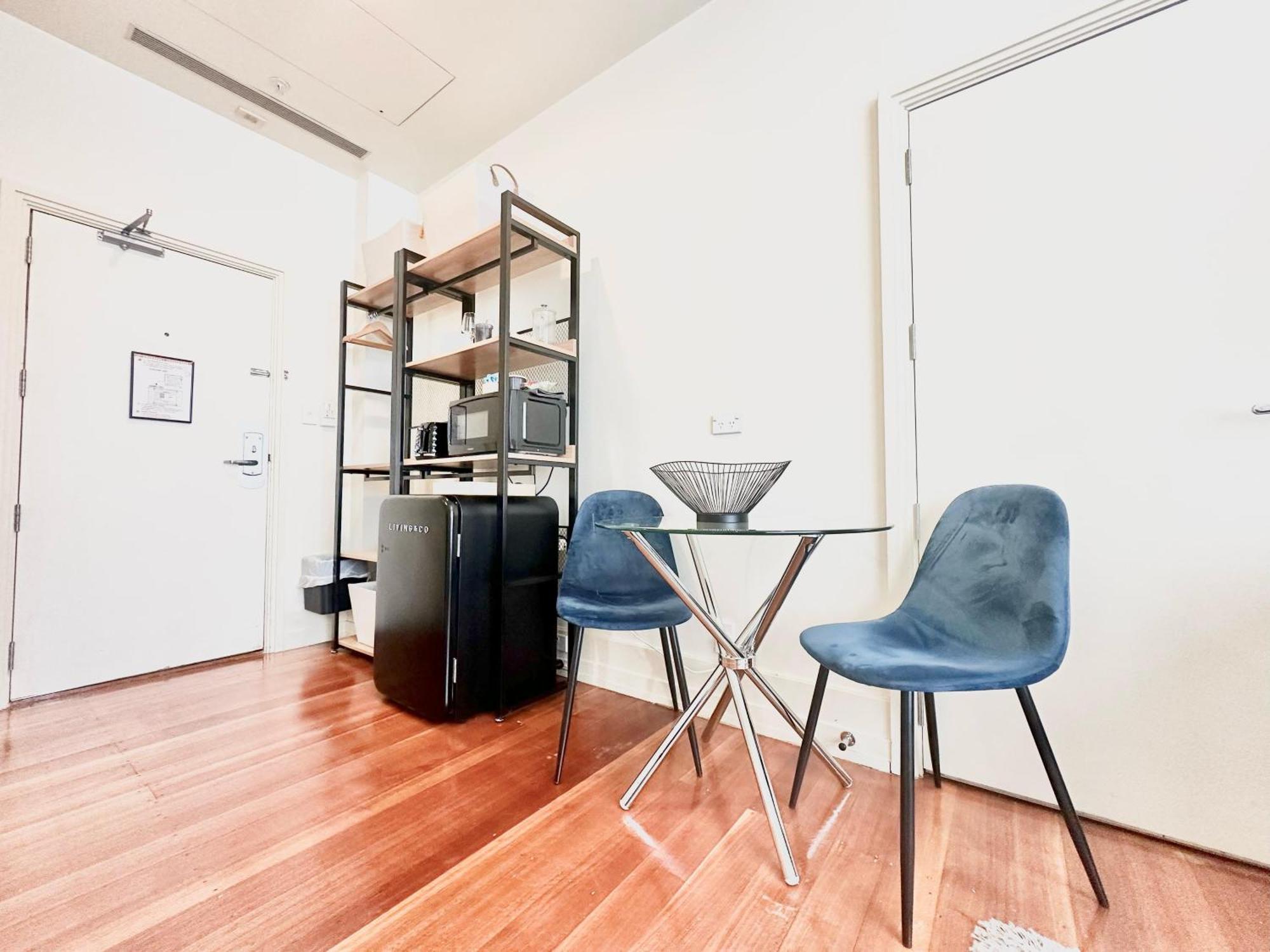 Apartment Comfort Getaway With Pool And Gym *