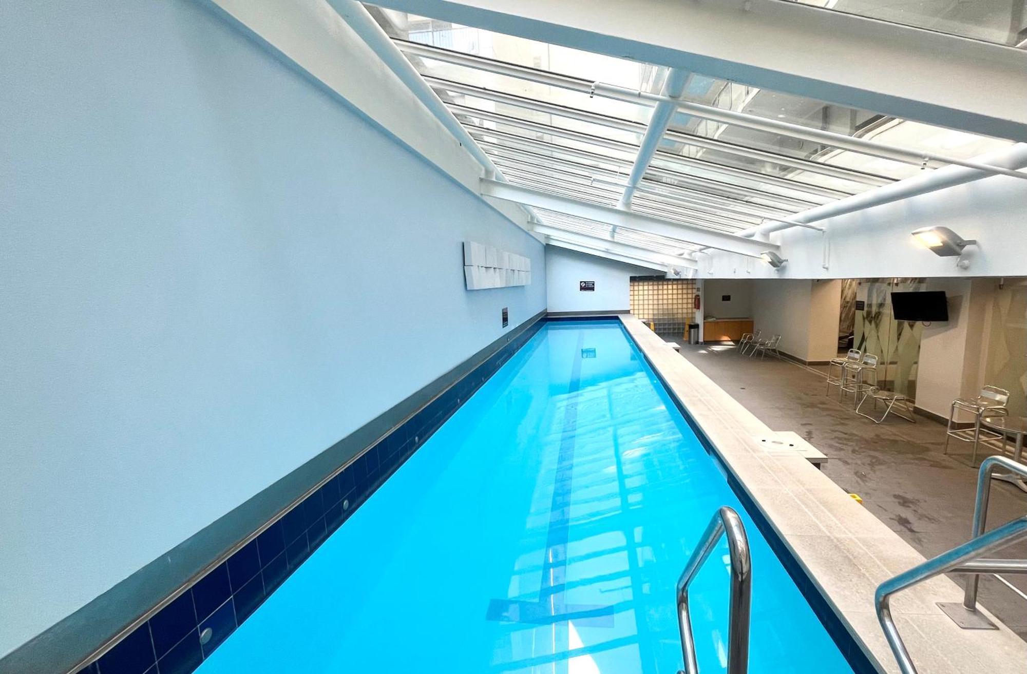 Comfort Getaway With Pool And Gym Auckland