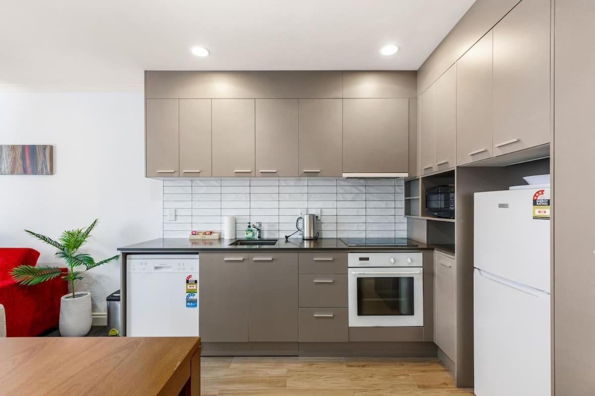 Getaway 1br W Pool & Gym Near Hotspots Auckland