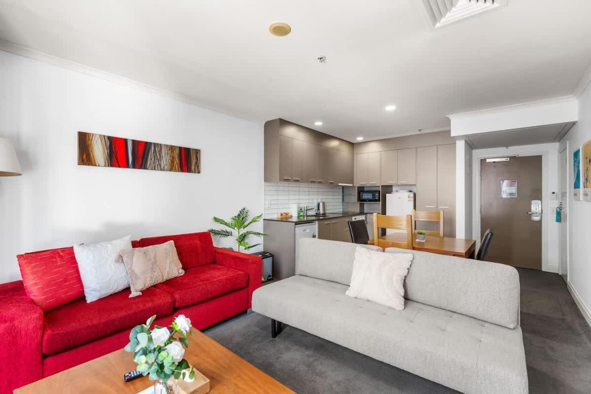 Getaway 1br W Pool & Gym Near Hotspots Apartment *