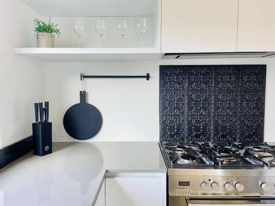 Villa Spacious Mission Bay 100m To The Beach, Seaview, Private Garden, Netflix Auckland