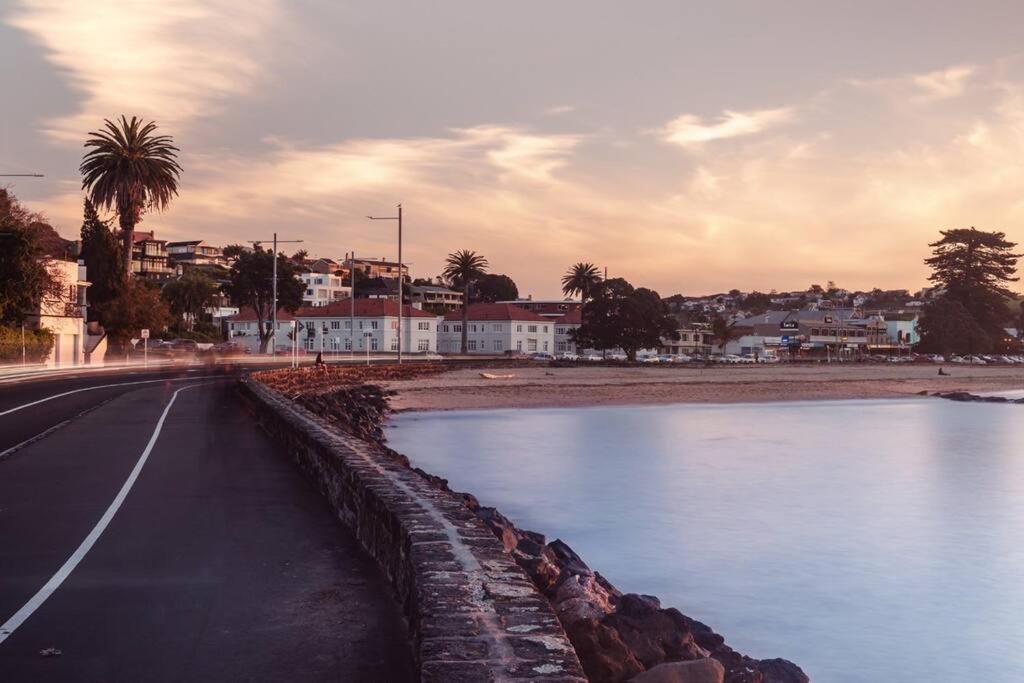 Spacious Mission Bay 100m To The Beach, Seaview, Private Garden, Netflix