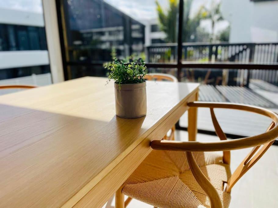 Spacious Mission Bay 100m To The Beach, Seaview, Private Garden, Netflix