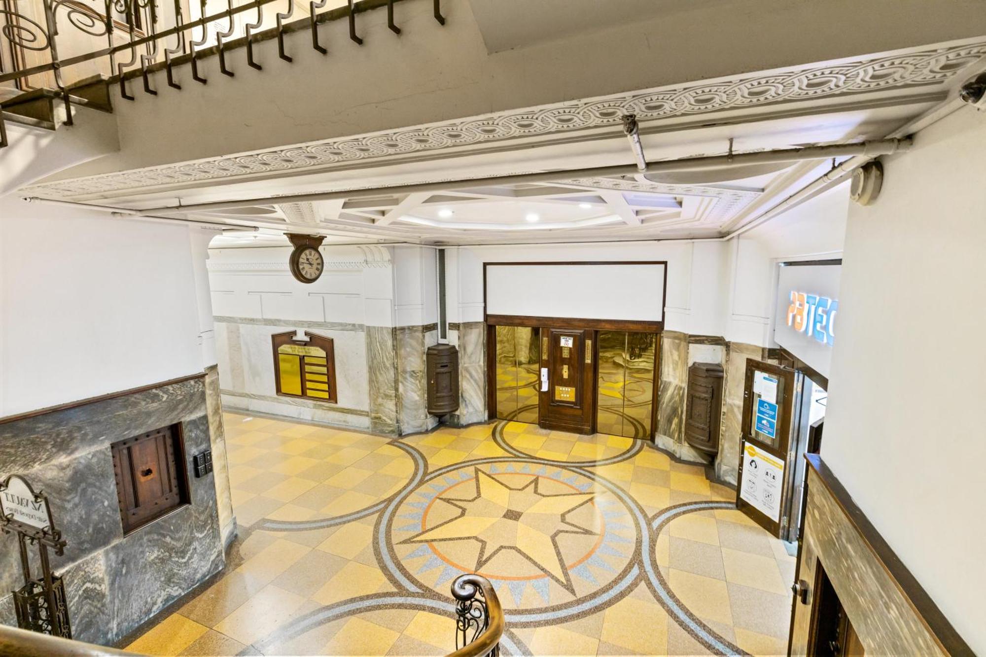Historic Modern Luxury 1-bedroom On Queen Street *