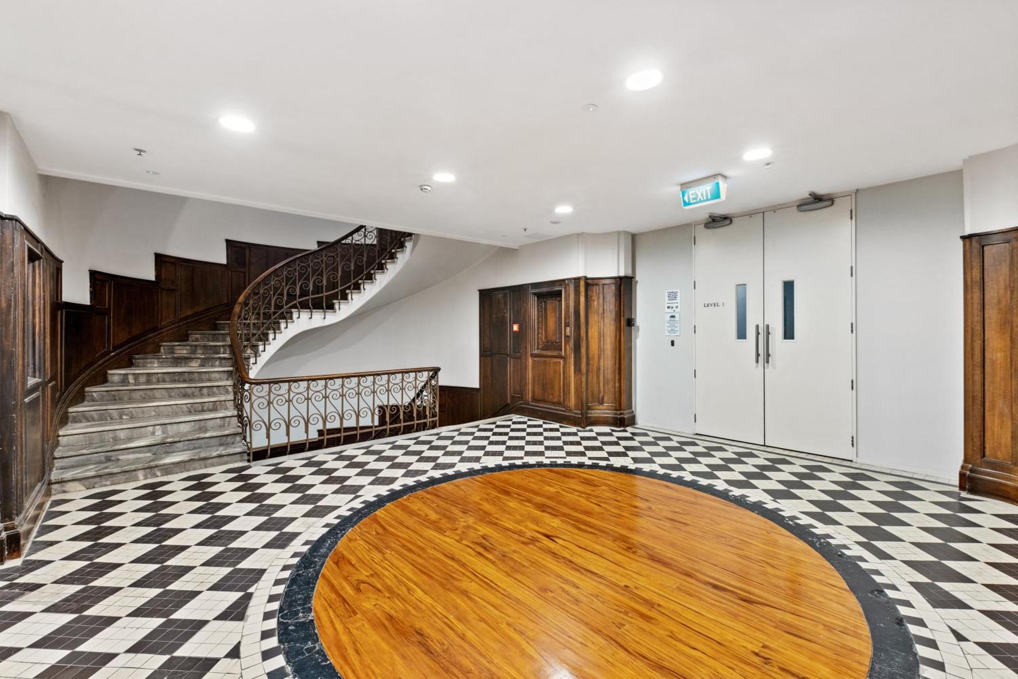 Apartment Historic Modern Luxury 1-bedroom On Queen Street