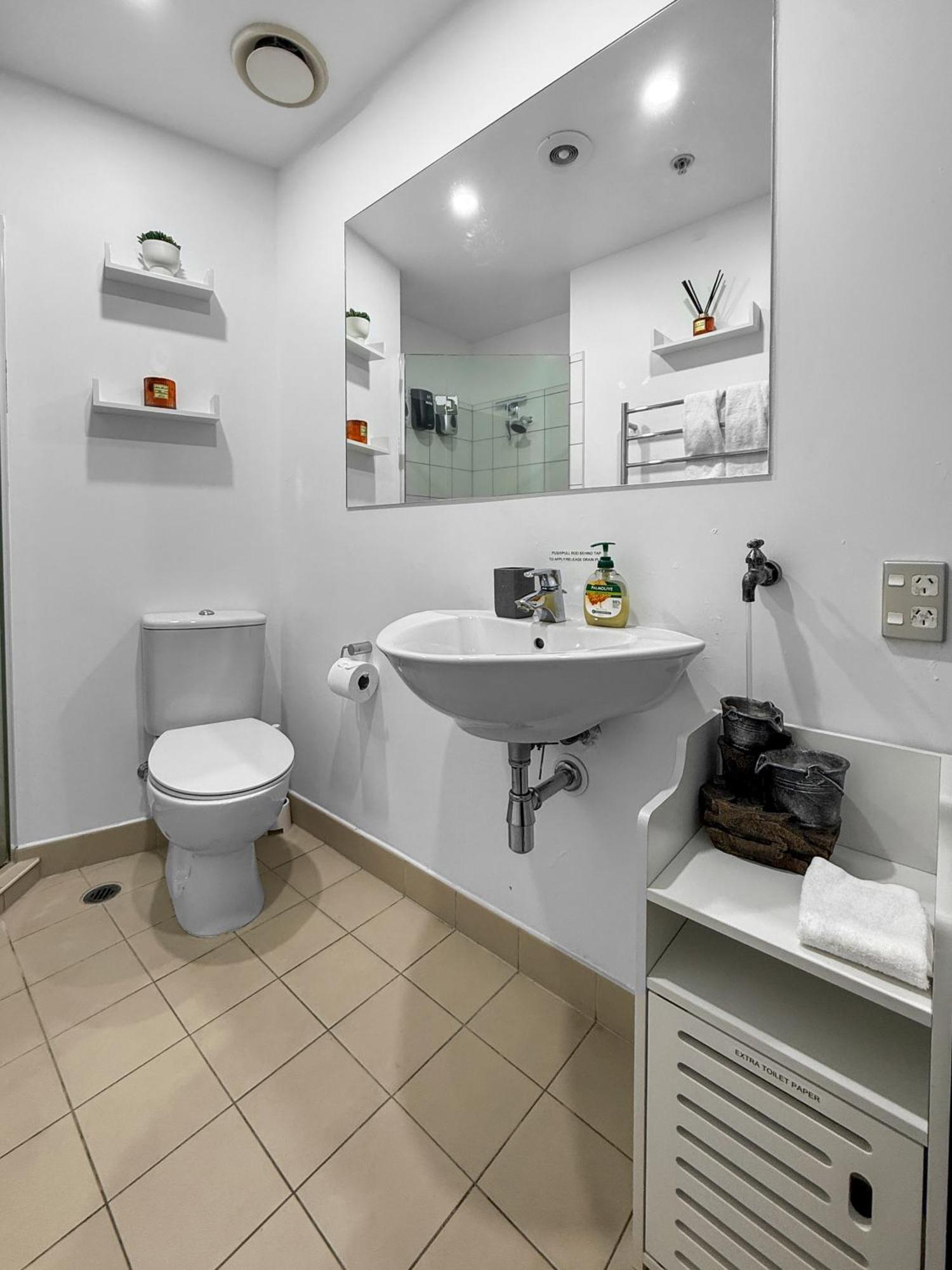 Le Mirage- Stylish, With Pools, Sauna, Apartment Auckland