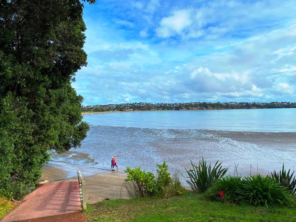Tindalls Hideaway - 200 Steps To Holiday home