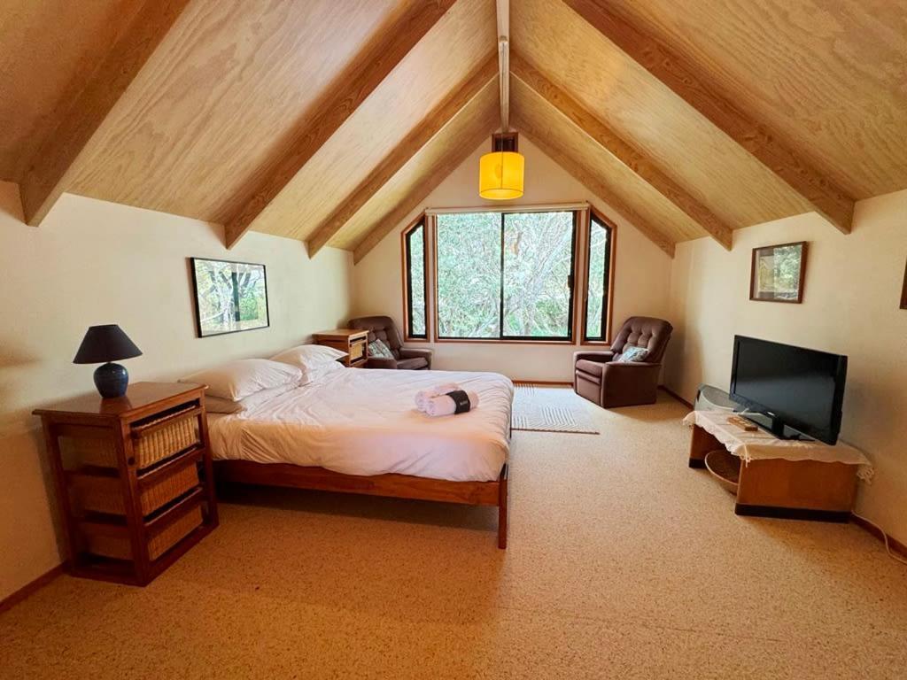 Holiday home Tindalls Hideaway - 200 Steps To