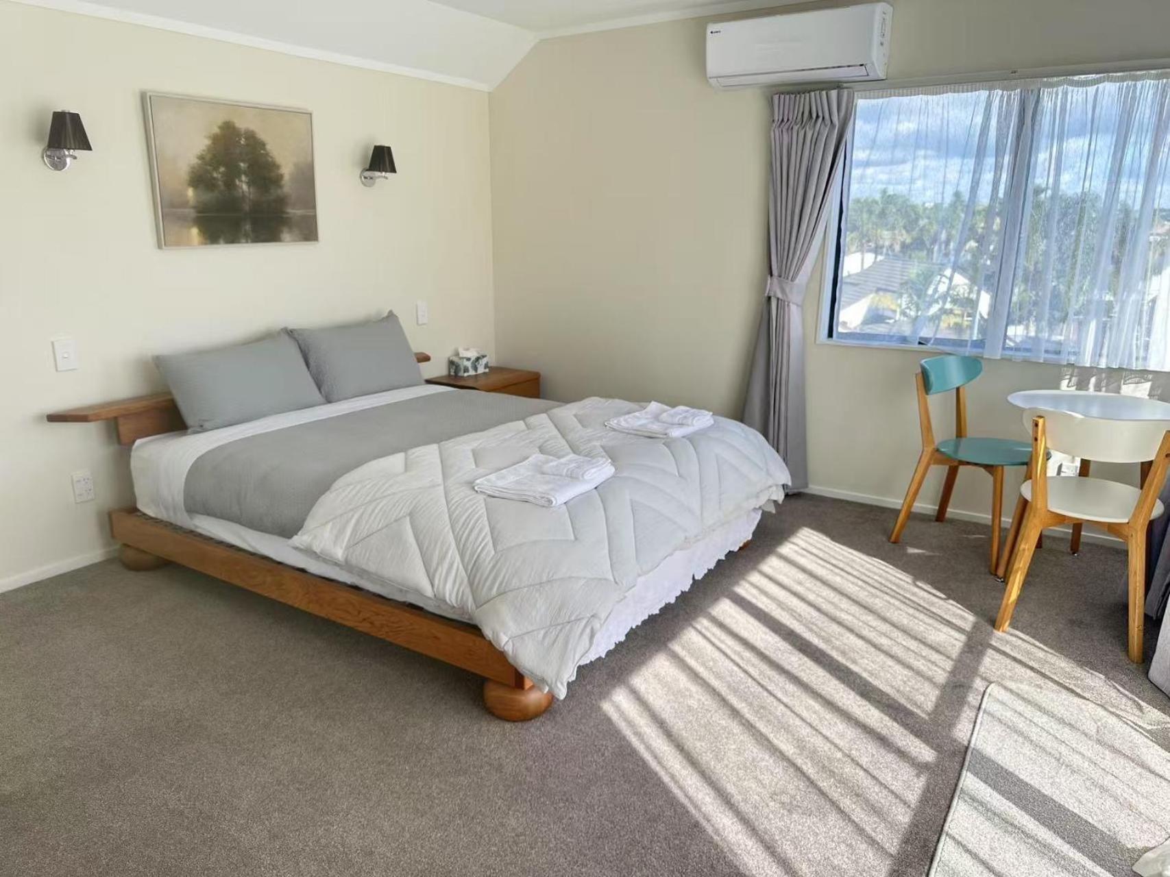 A Away From - Bucklands Luxury 3-bedroom Garden Villa