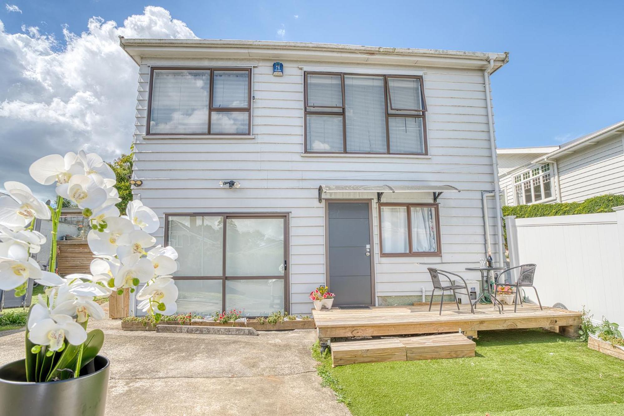 Ellerslie Modern 2br-15 Min To Cbd Holiday home Auckland