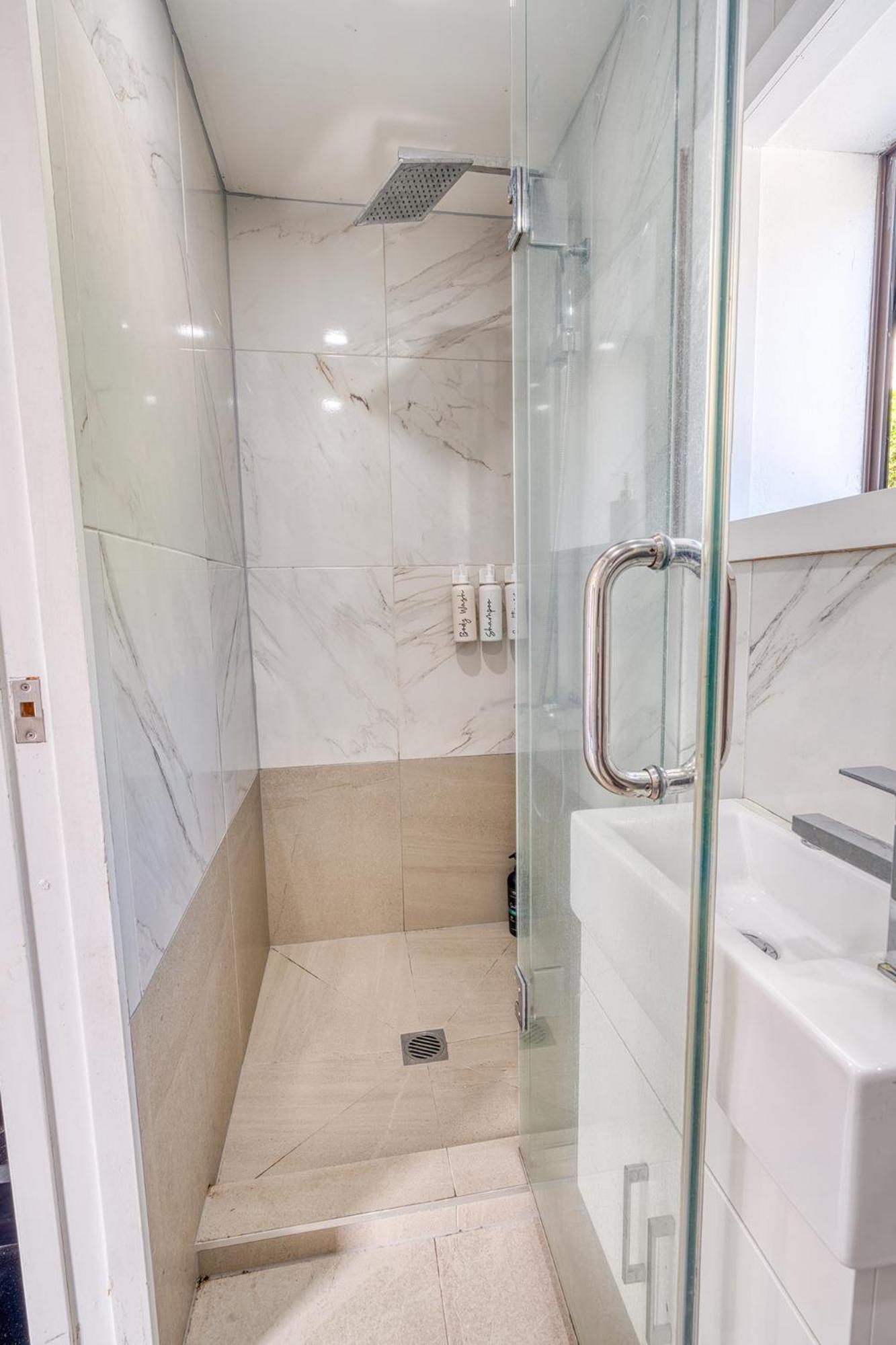Ellerslie Modern 2br-15 Min To Cbd Holiday home