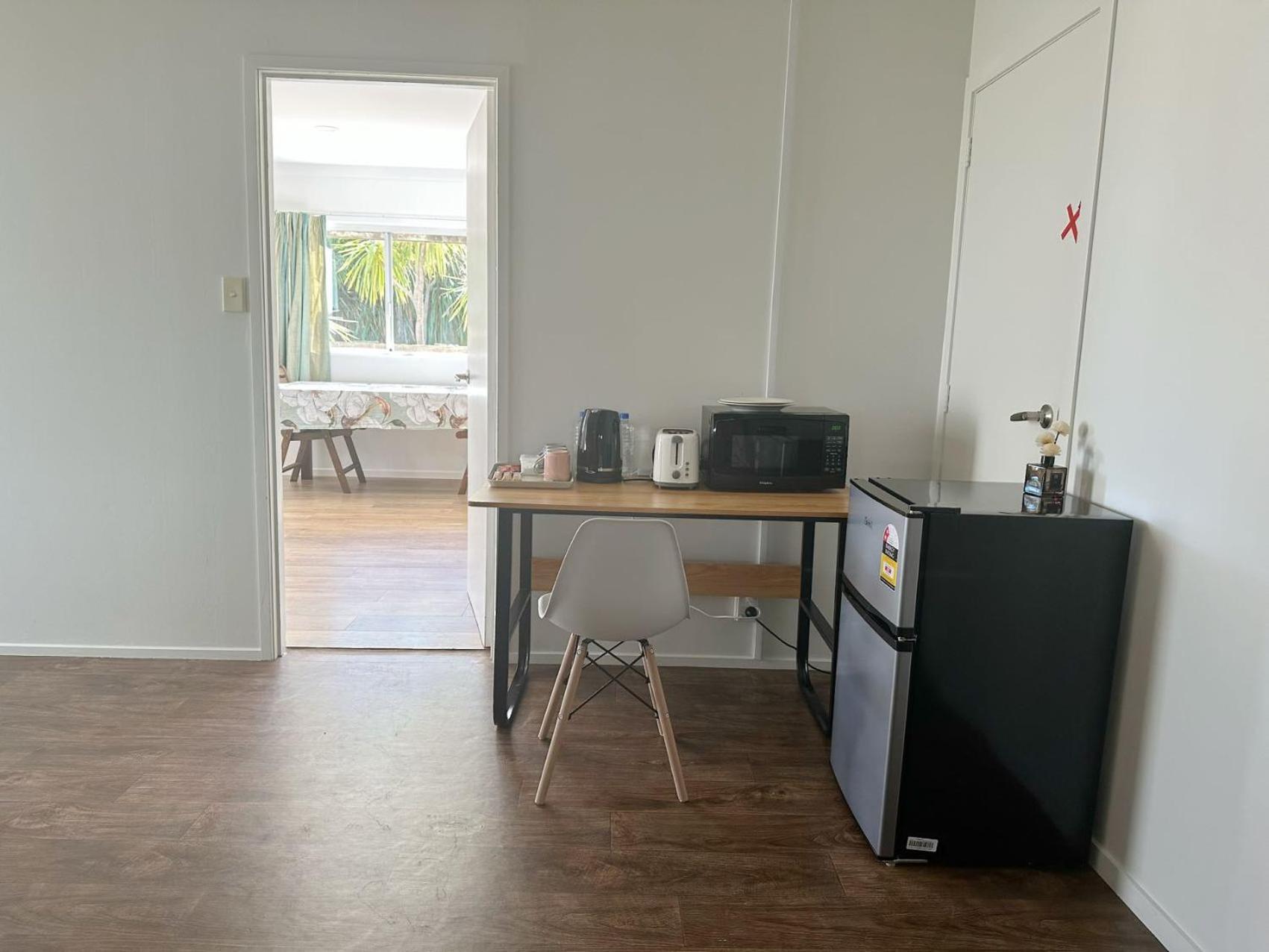 Spacious Escape In Fairview, Free Wifi, Coffee ,tea And Parking ,private Bathroom Near Albany Mall And Highway Holiday home