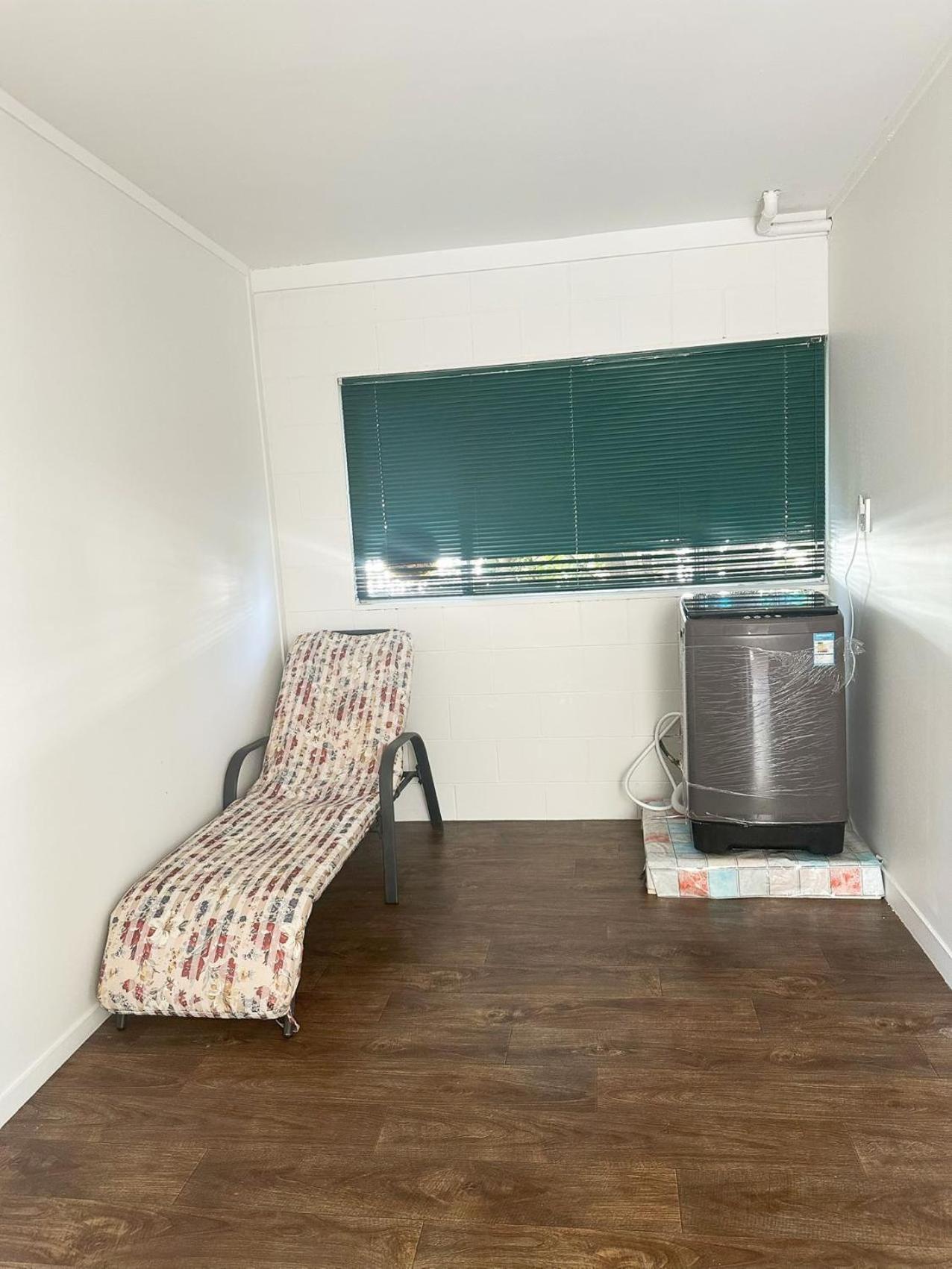 Spacious Escape In Fairview, Free Wifi, Coffee ,tea And Parking ,private Bathroom Near Albany Mall And Highway Auckland