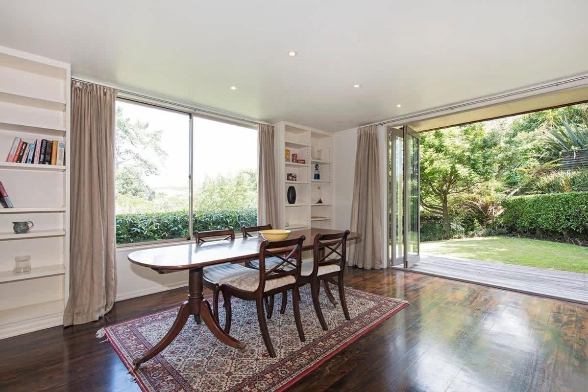 Large Family - 4 Bdrms - Great Location Auckland