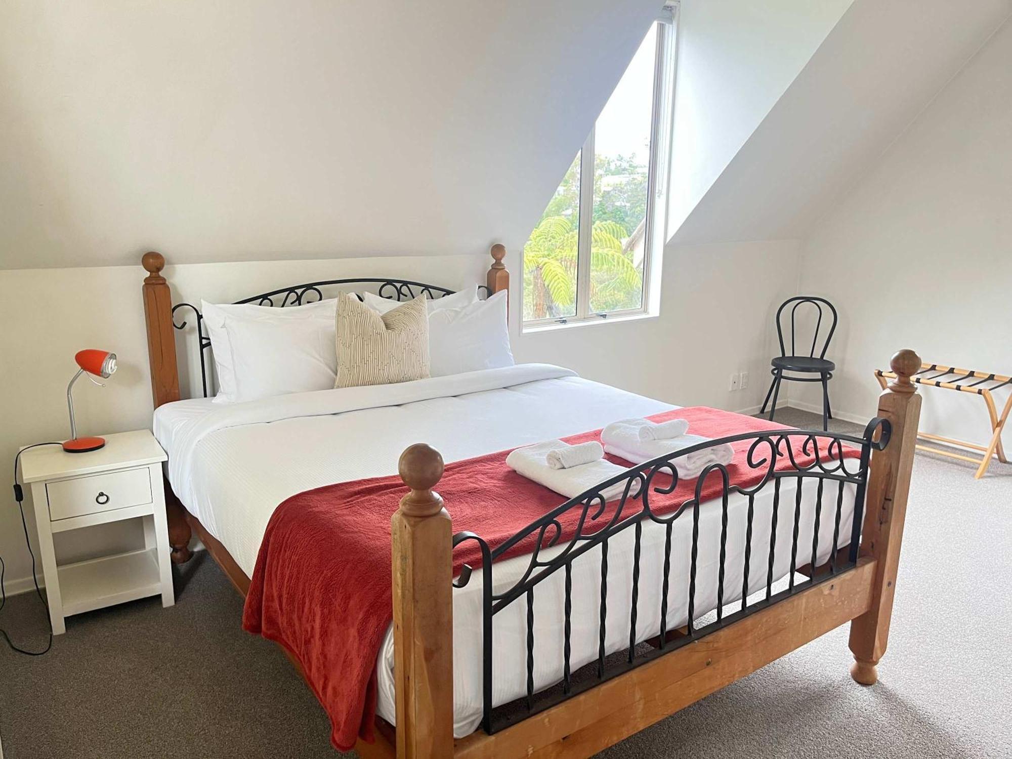 Large Family - 4 Bdrms - Great Location Holiday home *