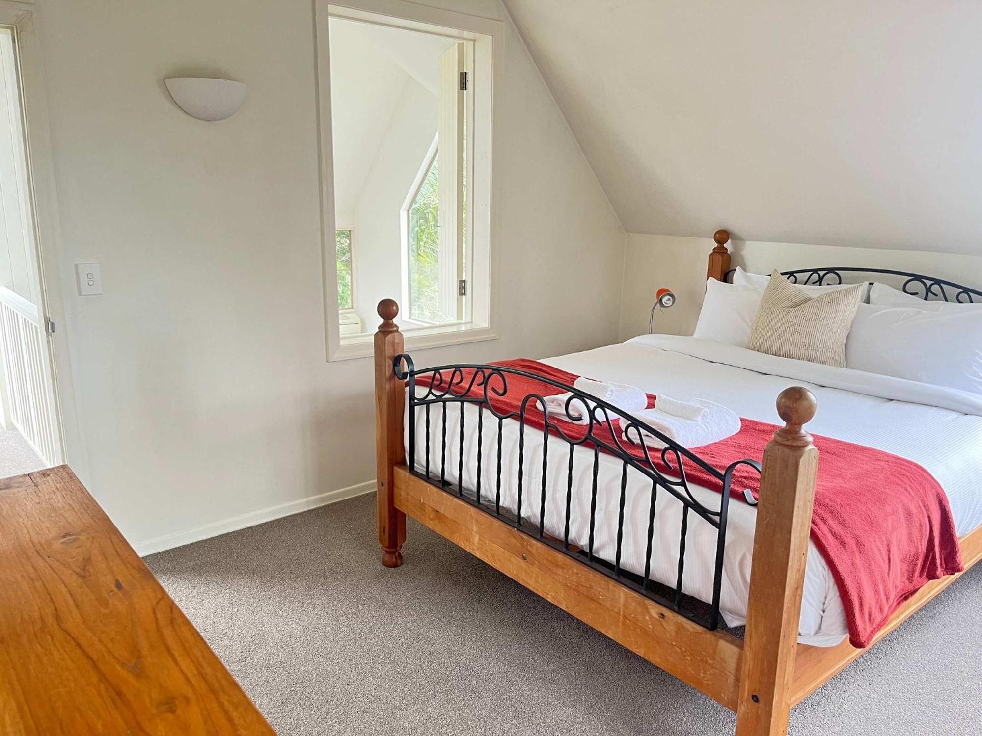Large Family - 4 Bdrms - Great Location Auckland
