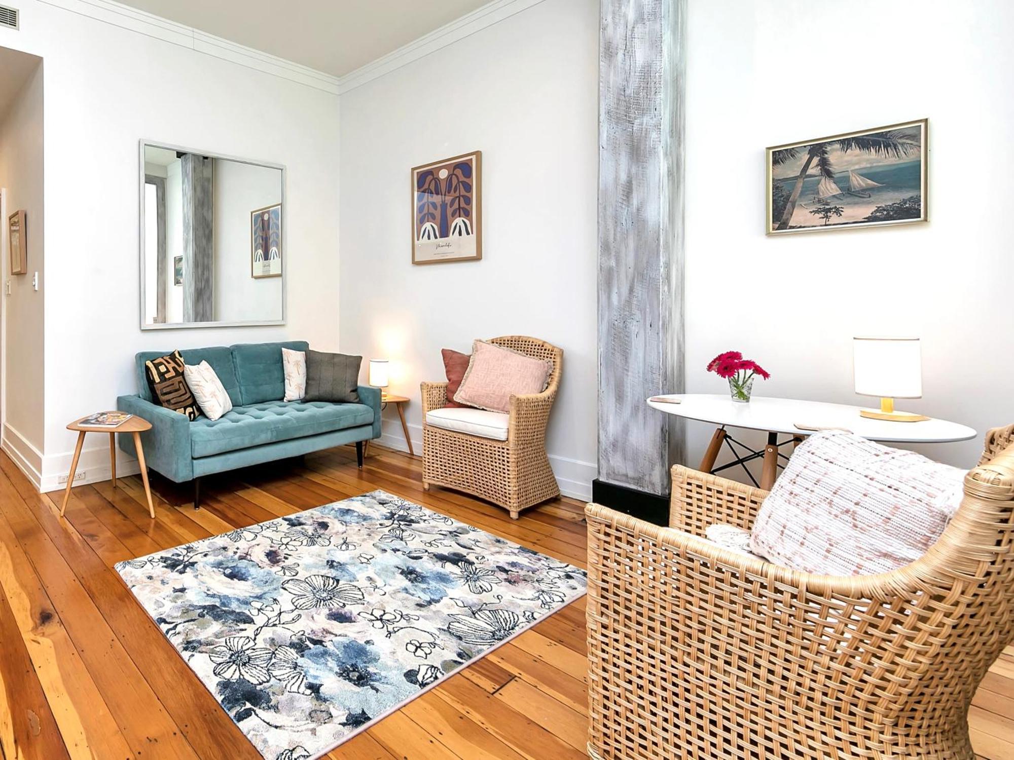 New York Style Luxury With Rooftop Pool Auckland