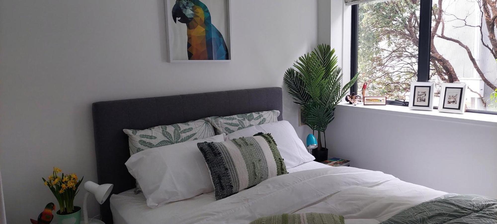 Stylish And With Stunning Views Apartment