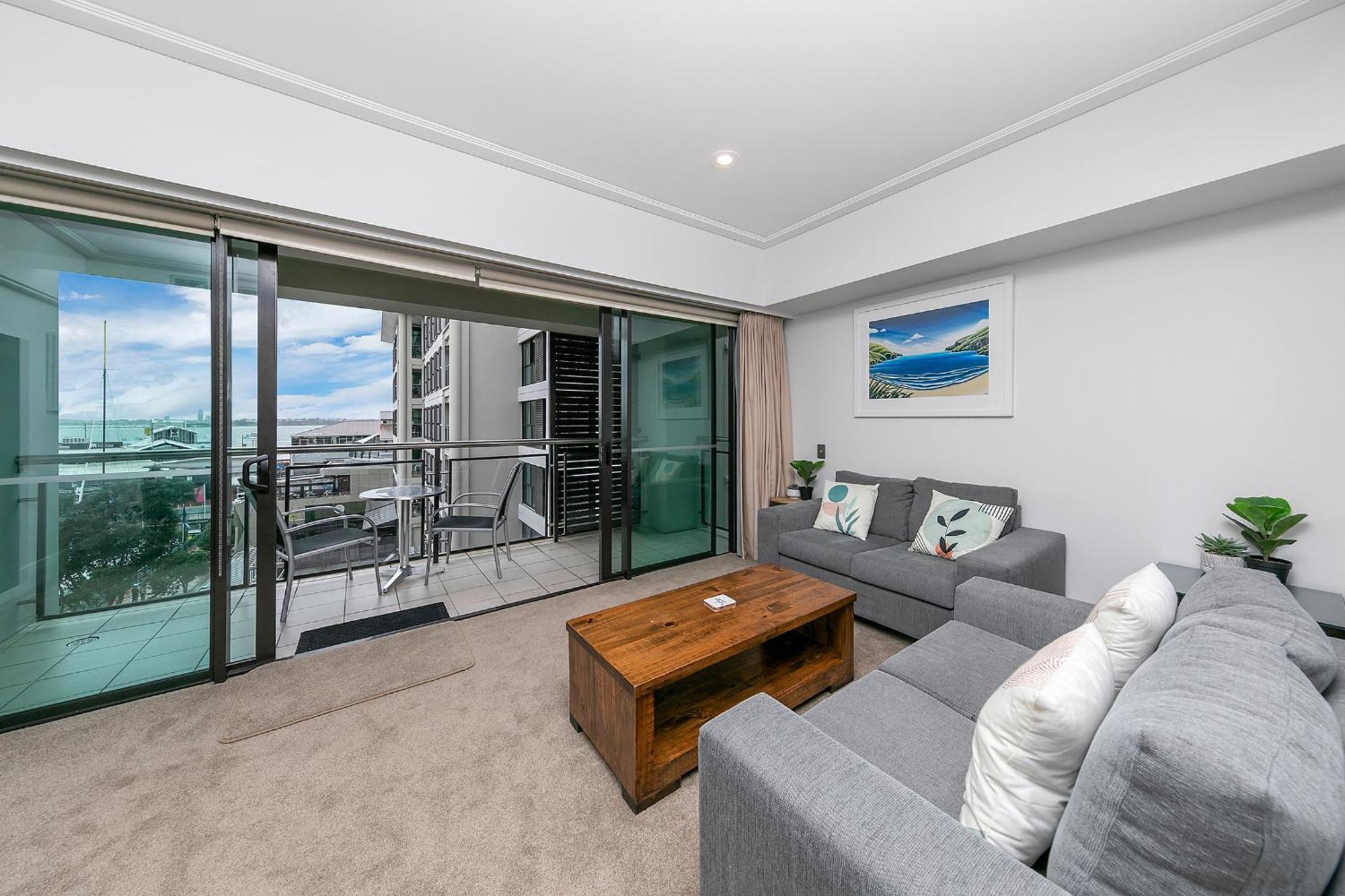 Stunning Harbour Views Auckland