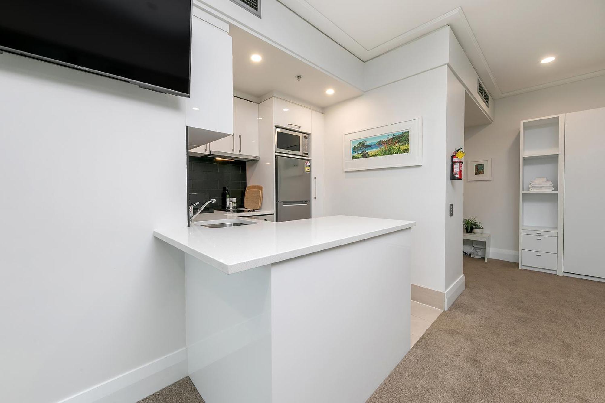 Fabulous Corner W/ Dazzling Harbour View