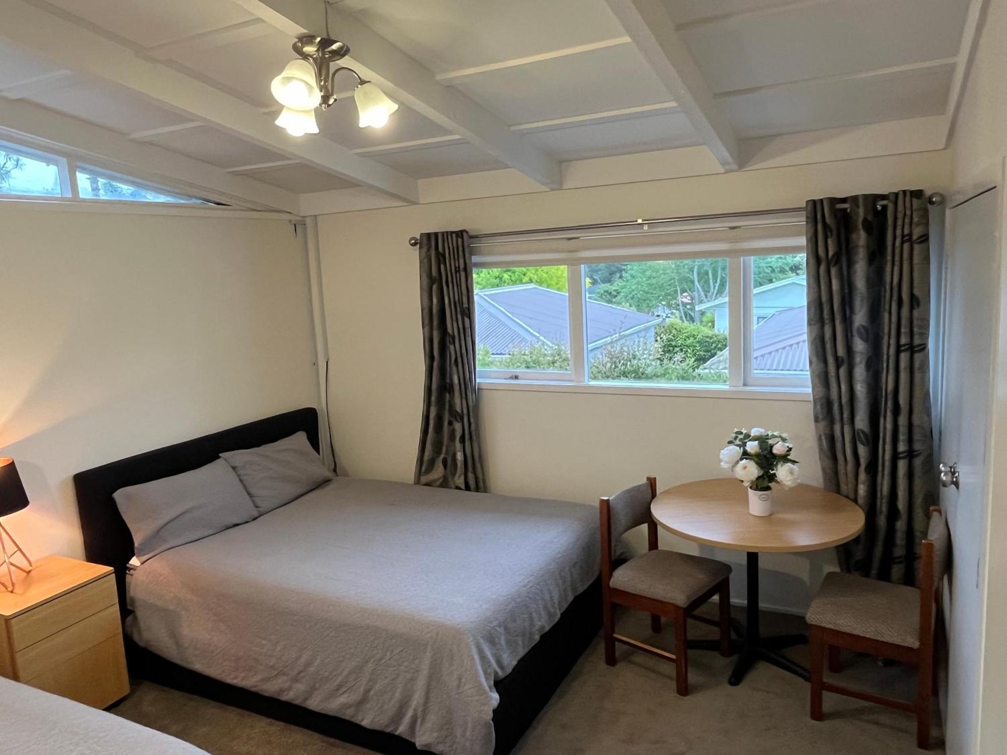 Hillcrest * Auckland