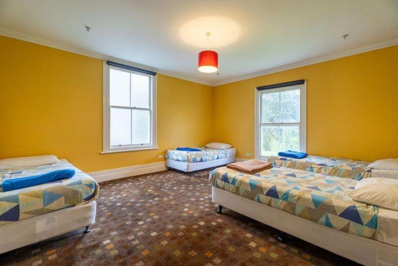 Verandahs Parkside Hostel *