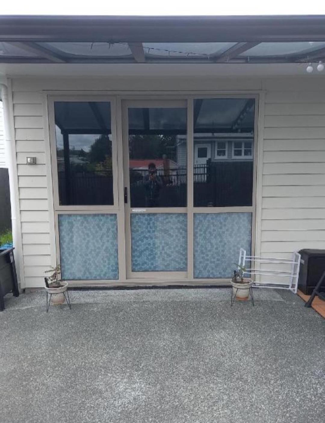 Guest house Private With Self Check-in, Ensuite, Wifi & Kitchenette