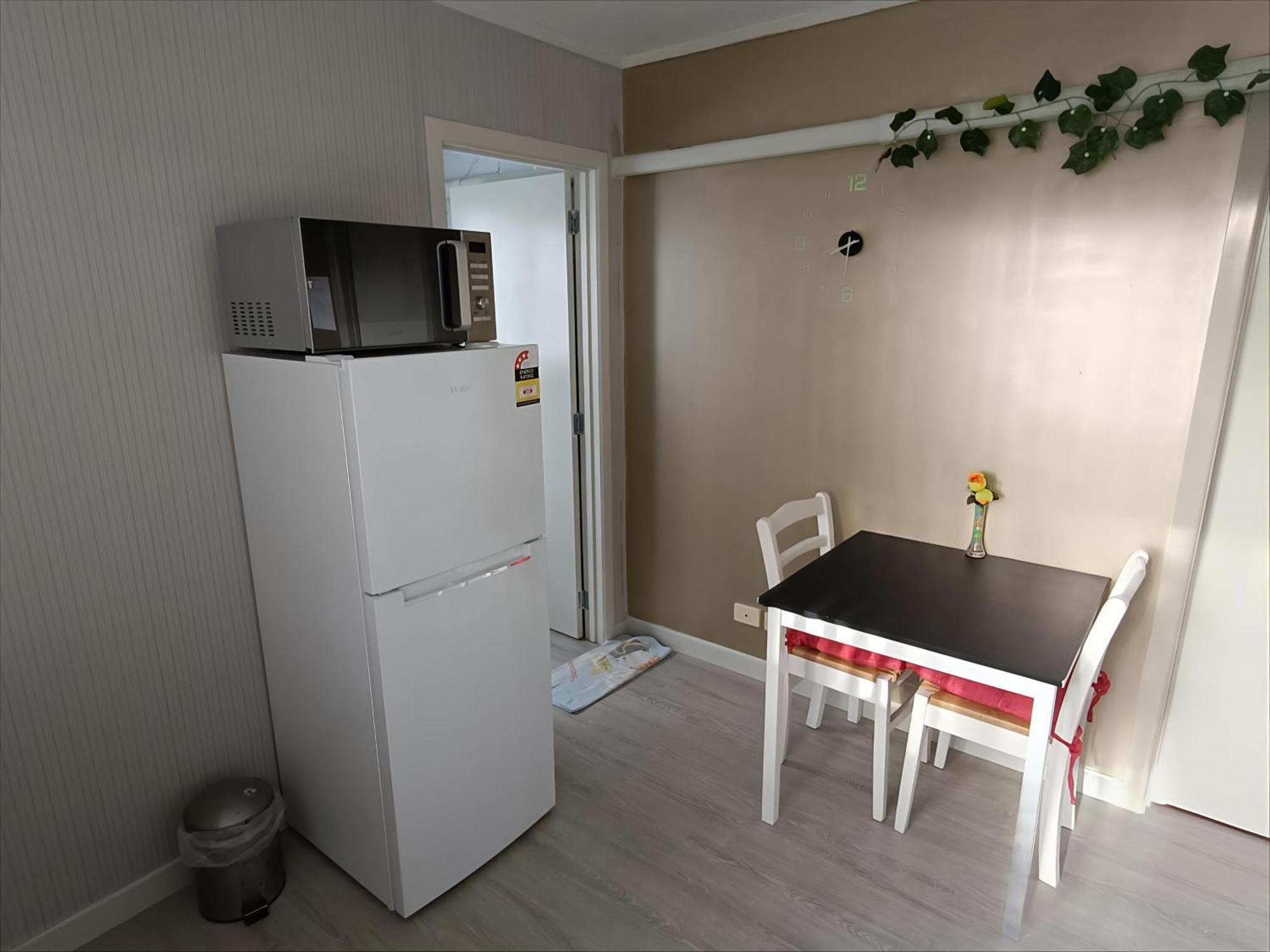 Private With Self Check-in, Ensuite, Wifi & Kitchenette Guest house Auckland