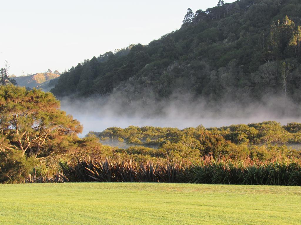 Okura River Estate Getaway 3* Auckland