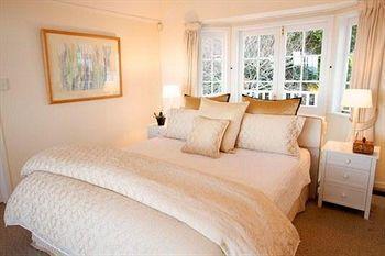 Motel Emerald 4*